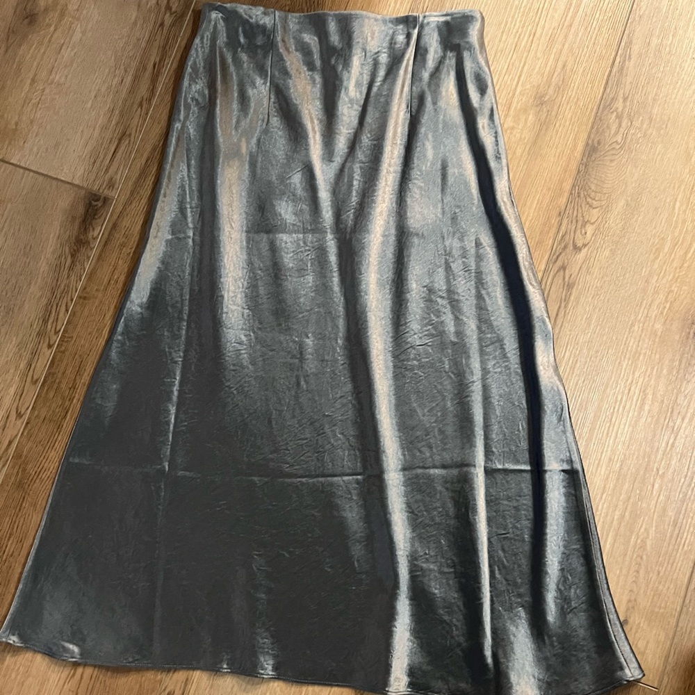 Aritzia Babaton Skirt